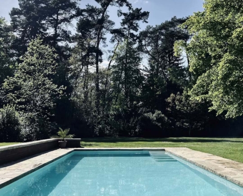 does a swimming pool add value to kelowna homes for sale